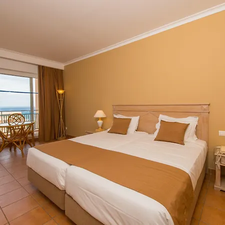 Otel Baleira 4*
