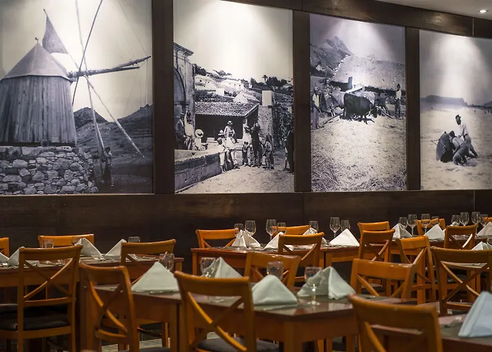 维拉巴莱拉圣港酒店 4*